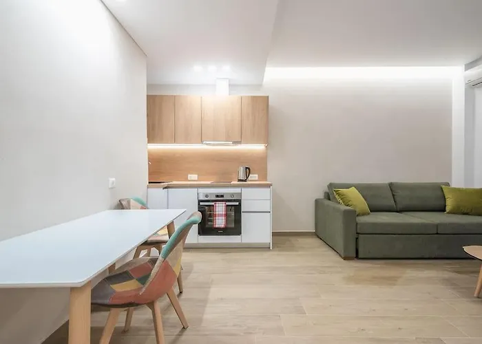Elegant Apartment In Athens