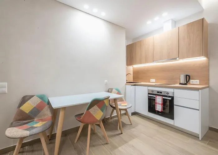 Elegant Apartment In Athens